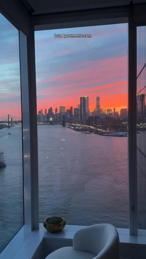 Instagram post by @hana.elson for Apartments. Caption reads: #ad nyc rent delivers an ROI of happiness and....