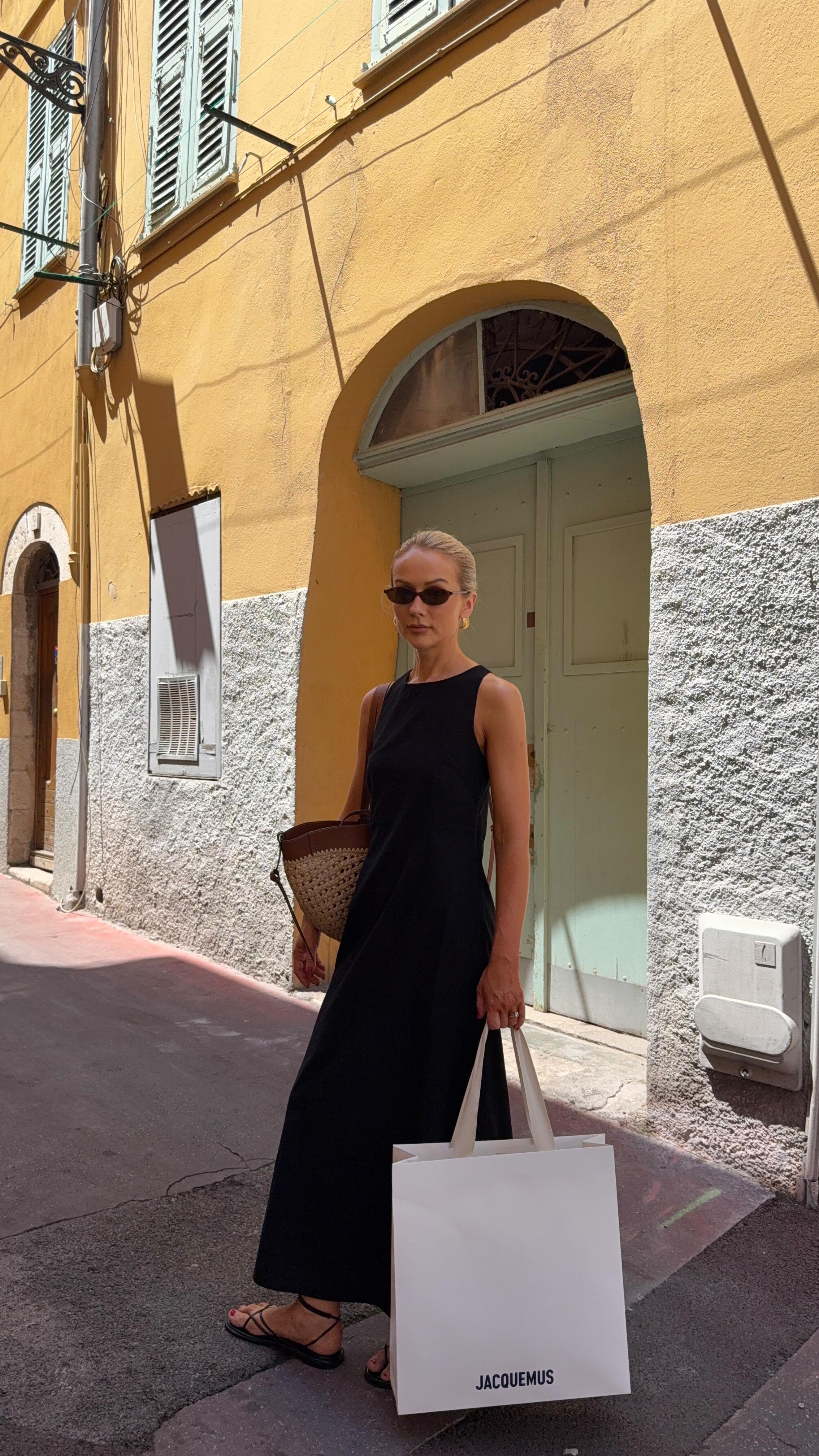 Instagram post by @amyfuchsia for Mister Zimi. Caption reads: [...] feel the fabric through this video....