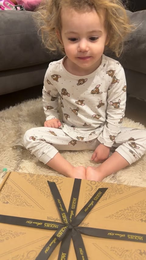 Instagram post by an influencer for Jaques of London. Caption reads: [...] land magnetic board from @jaquesoflondon....