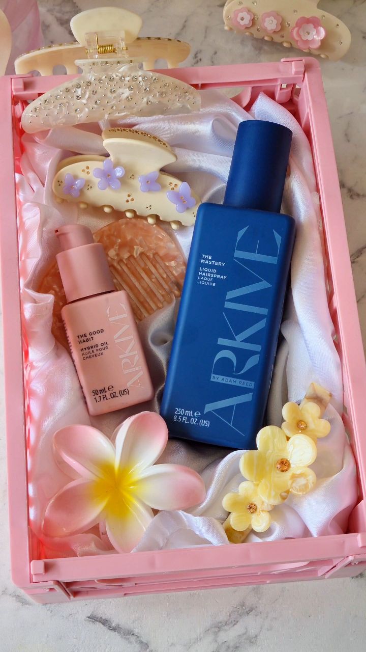 Instagram post by @beautywithmoii for ARKIVE HEADCARE. Caption reads: New hair faves @arkiveheadcare💕 🩷The good habit....