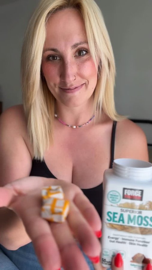 Instagram post by @simply_stephaaani for Force Factor. Caption reads: [...] Superior Sea Moss chews from @forcefactor a....