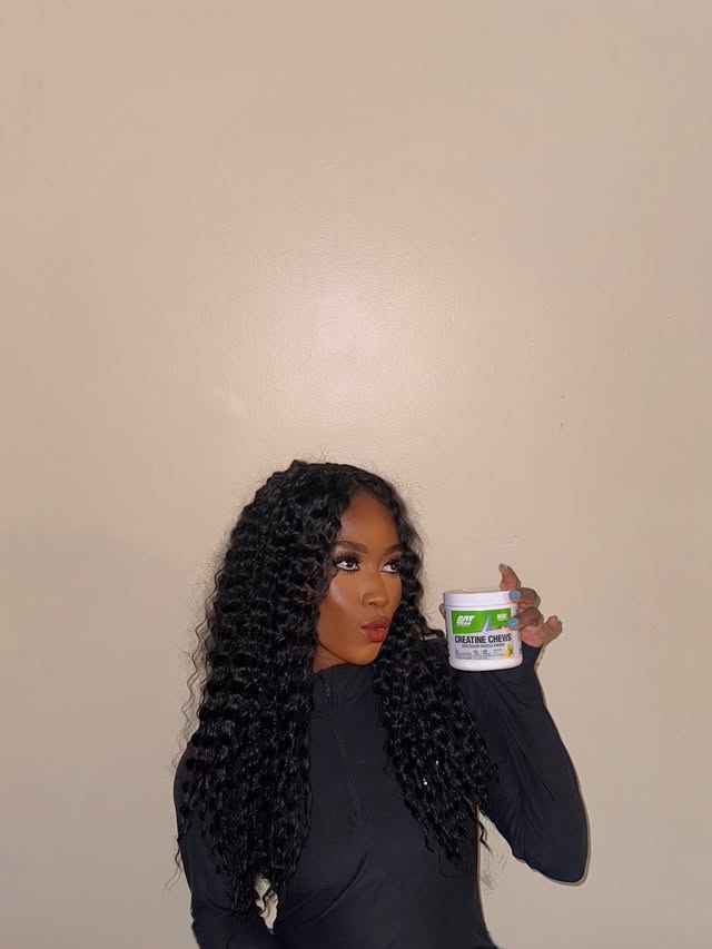 Instagram post by @liv.bentonn for GAT Sport. Caption reads: [...] still keeping my routine on track with GAT....