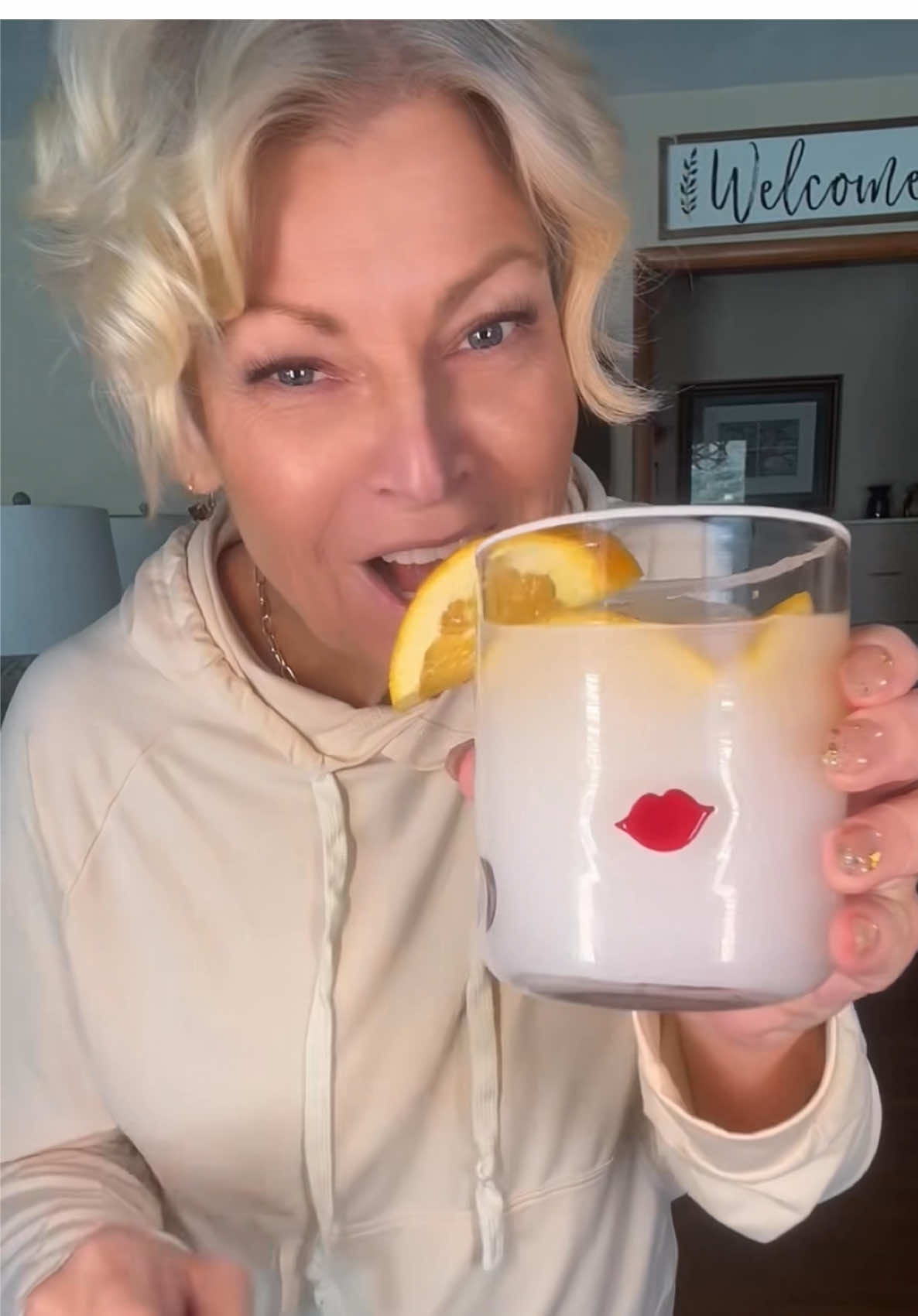 TikTok post by @faithfessel for Singles To Go. Caption reads: [...] #tiktokshopjumpstartsale #sugarfree @Singles....