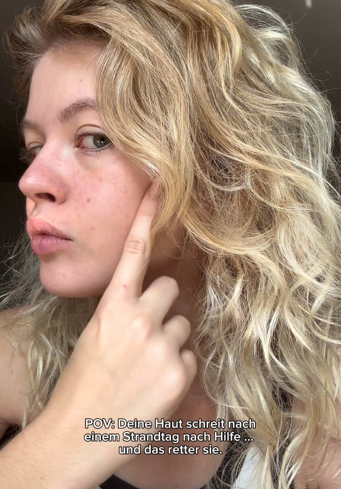 TikTok post by @anastasia.lunyova for Niche Beauty Lab. Caption reads: #werbung @Niche Beauty Lab 🤎.