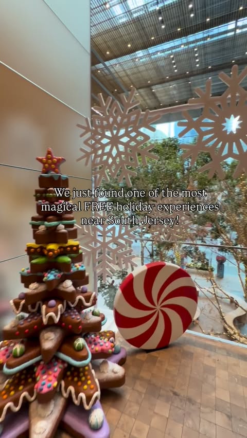 Instagram post by @comcastcentercampus for Comcast. Caption reads: [...] holiday fun that’s completely free, the....