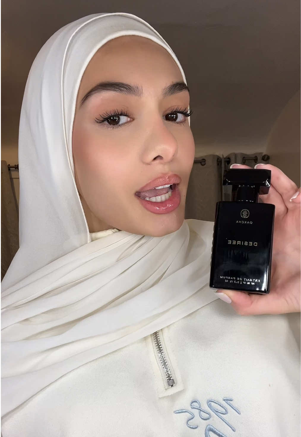 TikTok post by @fatouma.7 for Oakcha. Caption reads: Literllay obssesed @Oakcha .