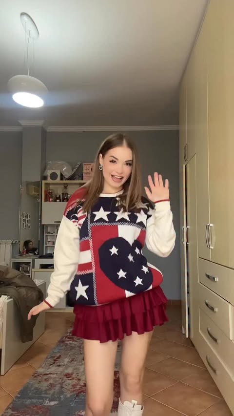 Instagram post by @itsme_erta for ROMWE. Caption reads: My fave time of the....