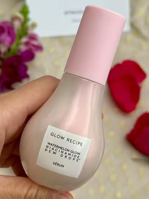 TikTok post by @wanxana for Floral Street. Caption reads: [...] Glow Niacinamide Dew Drops 🌸 Floral Street....