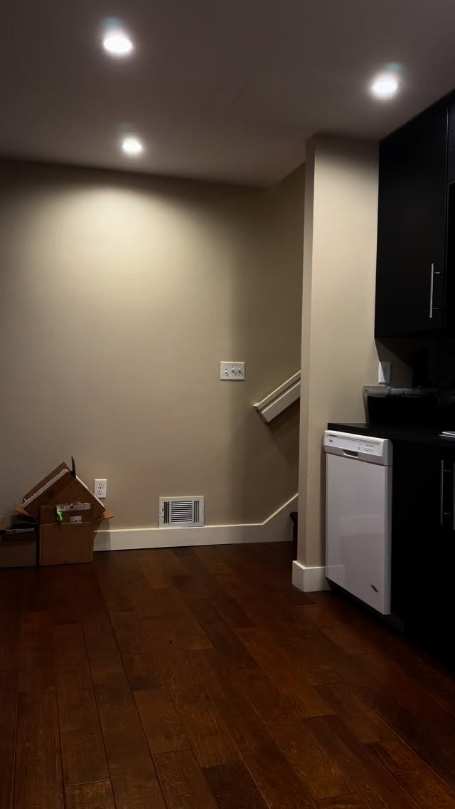 Instagram post by @nathanpsimon for TYLENOL. Caption reads: @tylenol thanks for my superpowers.