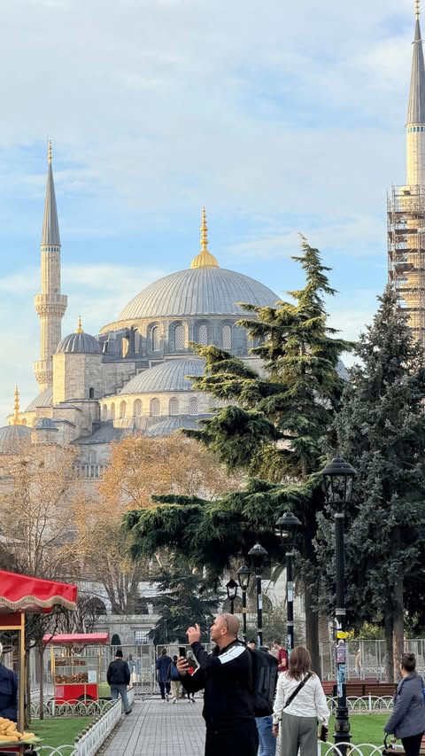 Instagram post by @theworldpursuit for Turkish Airlines. Caption reads: [...] of Canada 🇹🇷✈️🇨🇦 Traveling with....