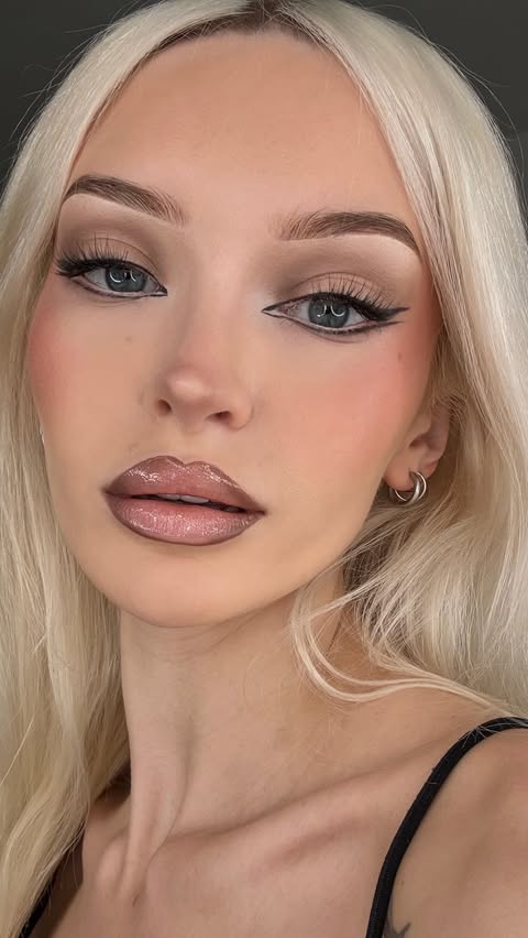 Instagram post by @chloeannabellle for MOIRA Cosmetics. Caption reads: [...] I’ve truly fallen in love with by....