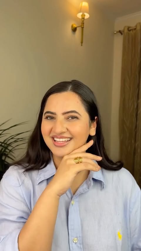 Instagram post by @sidhu_vlogs for HK Vitals. Caption reads: Collagen has become such an important part of my....