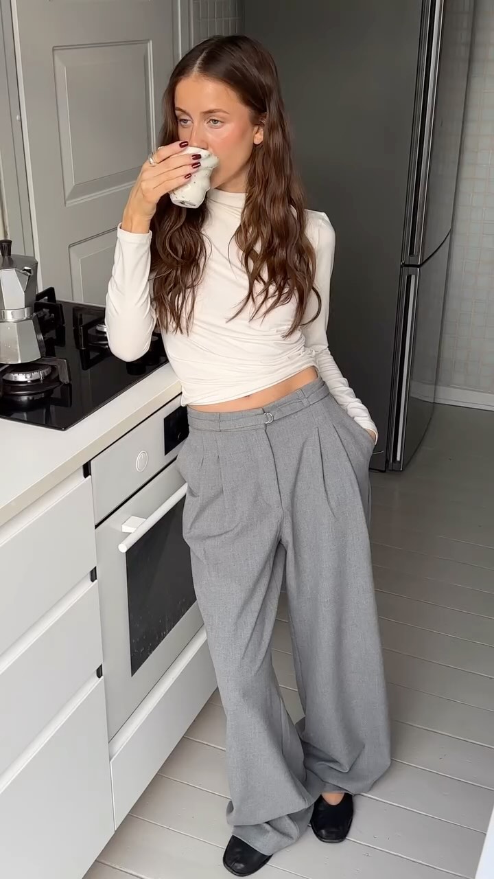 Instagram post by @emiliemalou for EDITED. Caption reads: (annonce) From day to night with @editedofficial....