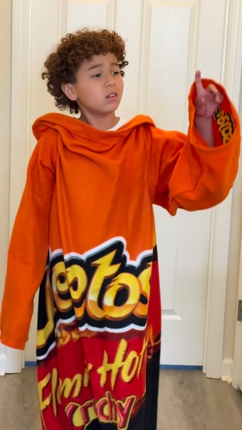 Instagram post by @noahdakuginow for Snuggie. Caption reads: [...] PREGAME FITS 🔥 

Presented by....