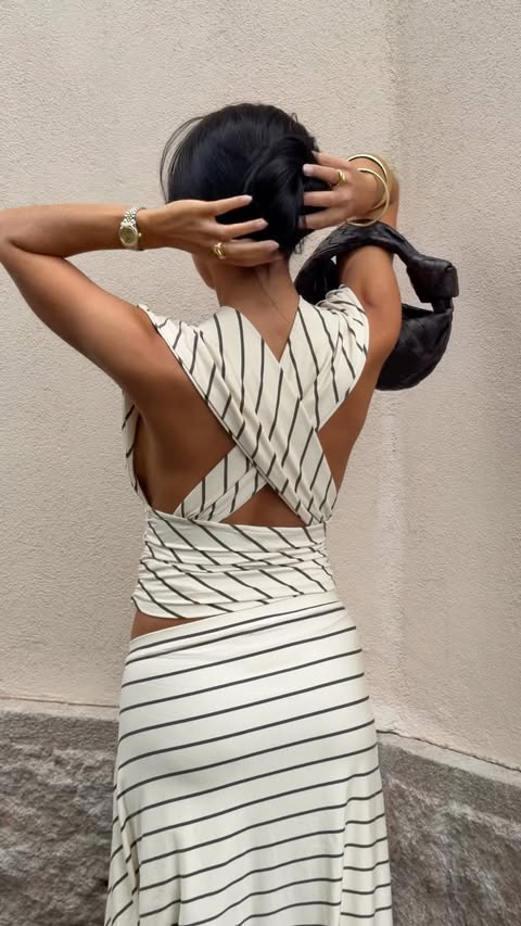 Instagram post by @marigonakadr for NELLY.COM. Caption reads: matching sets for summer > (annonse/gifted)....
