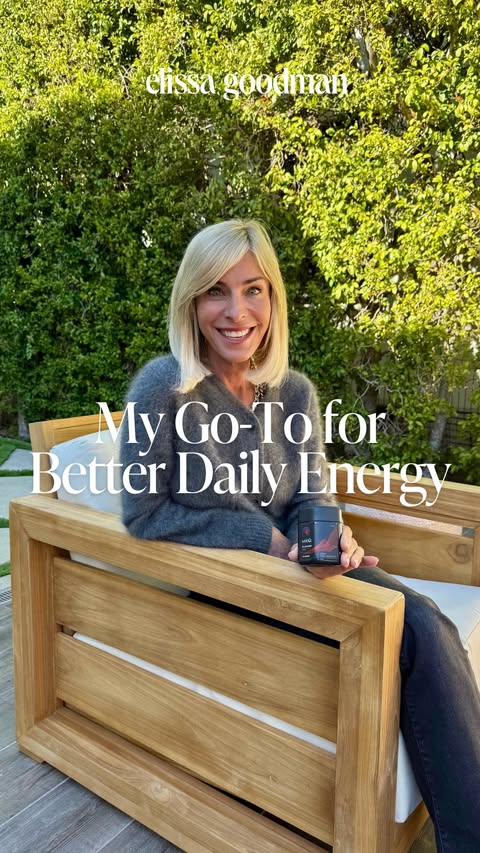 Instagram post by @elissagoodman for MitoQ. Caption reads: [...] 2026 is supporting my cellular energy.....