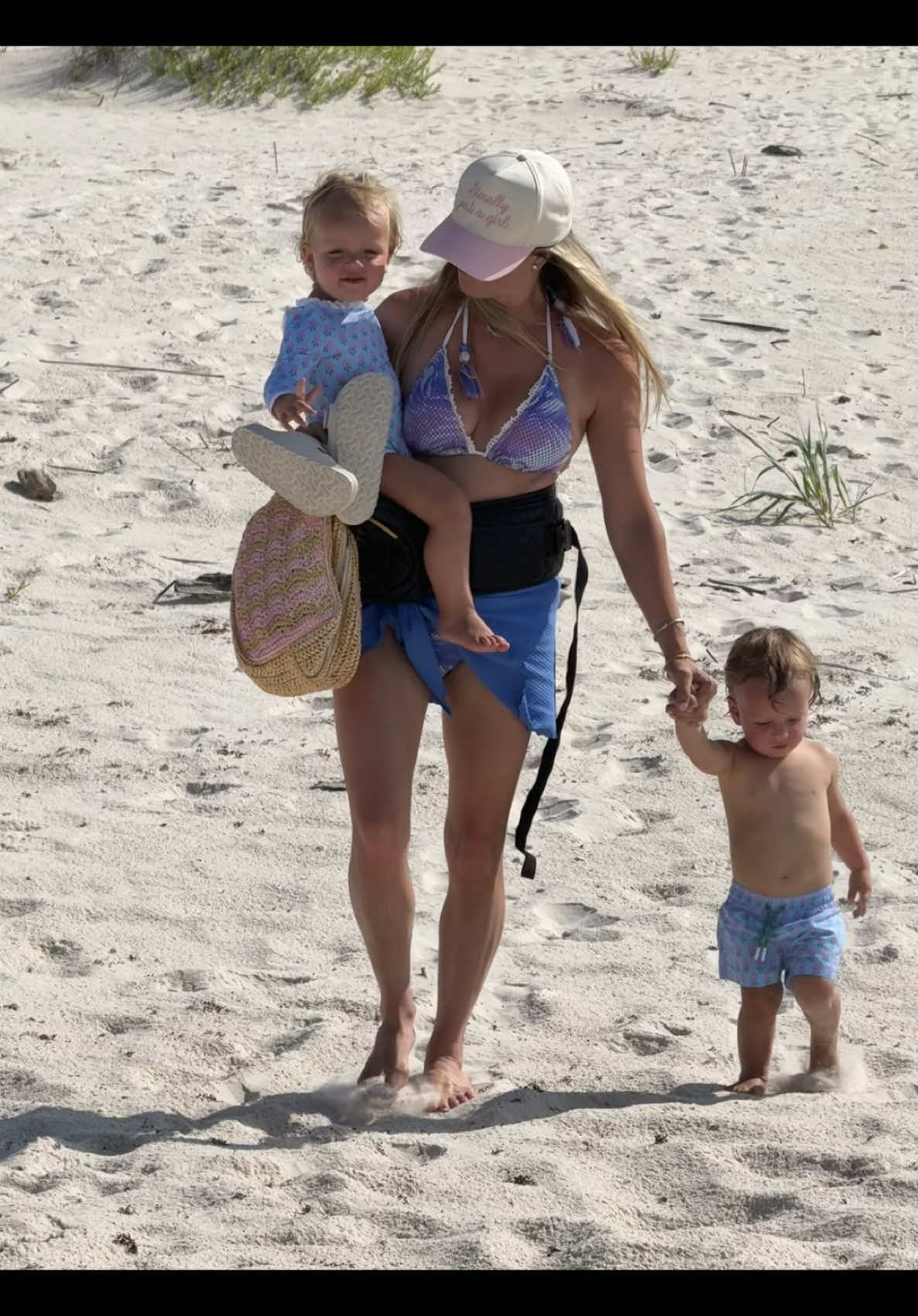 TikTok post by @victoriauptonellliiiott for Tushbaby. Caption reads: [...] meme that calls him out. Oh, and this....