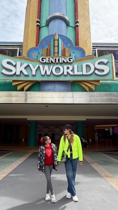 Instagram post by @dsonisisters for Klook. Caption reads: 𝐒𝐚𝐯𝐞 𝐭𝐡𝐢𝐬 𝐟𝐨𝐫 𝐲𝐨𝐮𝐫 𝐌𝐚𝐥𝐚𝐲𝐬𝐢𝐚....