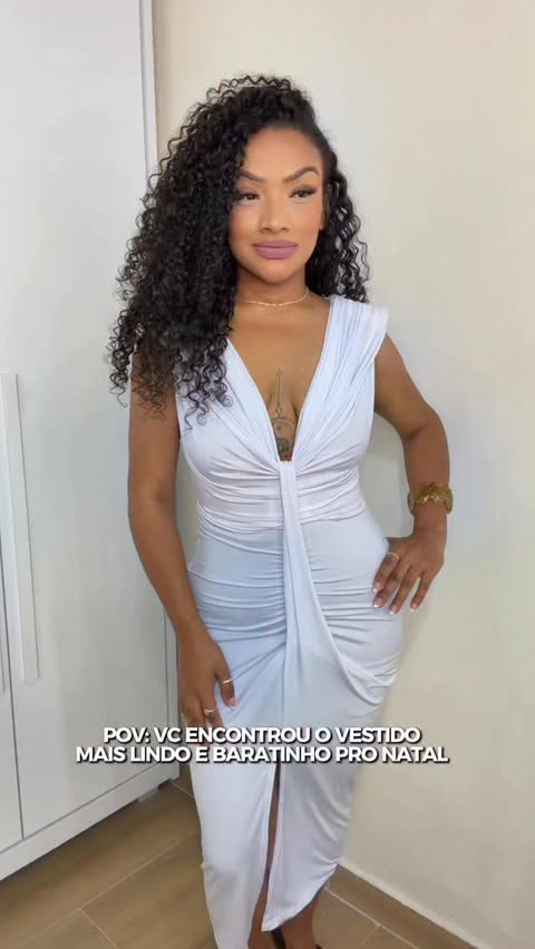 Instagram post by @esterrates for Mercado Livre. Caption reads: Ainda dá tempo meus amorexxxx vamossssss, comprei....