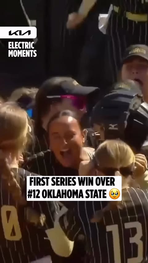 Instagram post by @welivesoftball_ for D1Softball.com. Caption reads: @ucf.softball GOT IT DONE ON THE ROAD 👏 @kiausa....