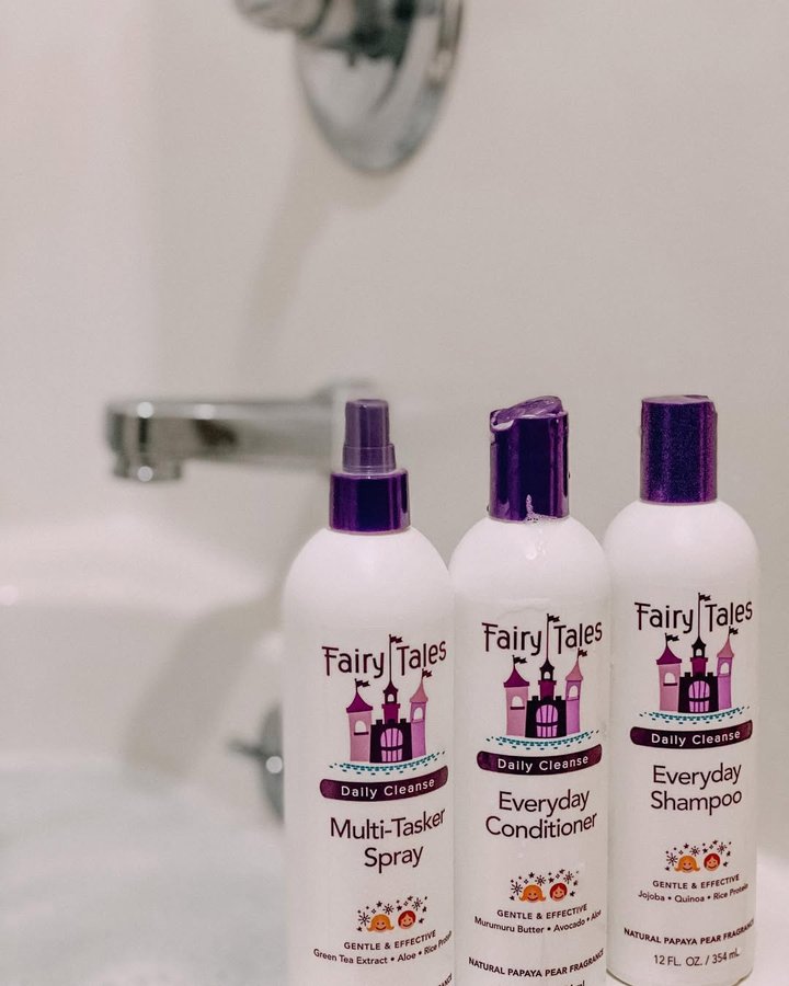 Instagram post by @fabiolamora._ for Fairy Tales Hair Care. Caption reads: #ad 
 
Our favorite time of the day is bath time....