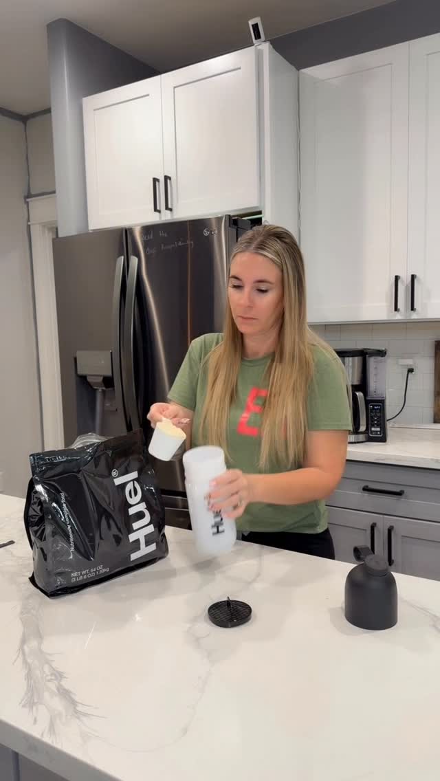 Instagram post by @the_renos_23 for Huel. Caption reads: Let’s crush this work day! #fyp #ad #huelpartner....