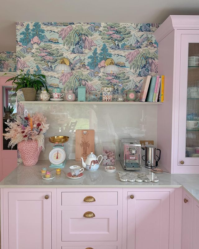 Instagram post by @thiscolourfulnest for Yvonne Ellen. Caption reads: [...] 🫶🏻🧁 • Ad. Forever lusting after....