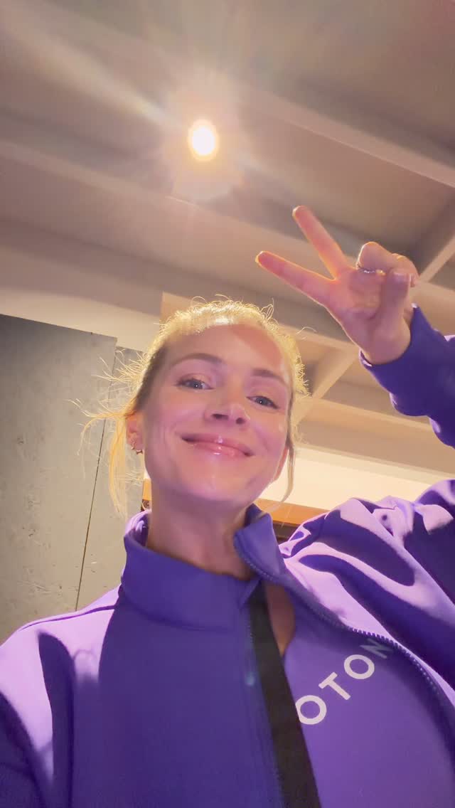 Instagram post by @leannehainsby for Peloton. Caption reads: My last LIVE class before maternity leave is....