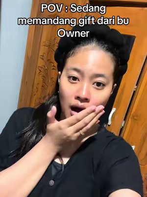 TikTok post by @dewisahrani06 for NYYO Cosmetics. Caption reads: Hmmm🥺🤏🏻🥰 @NYYO Cosmetics #nyyo #skincare....