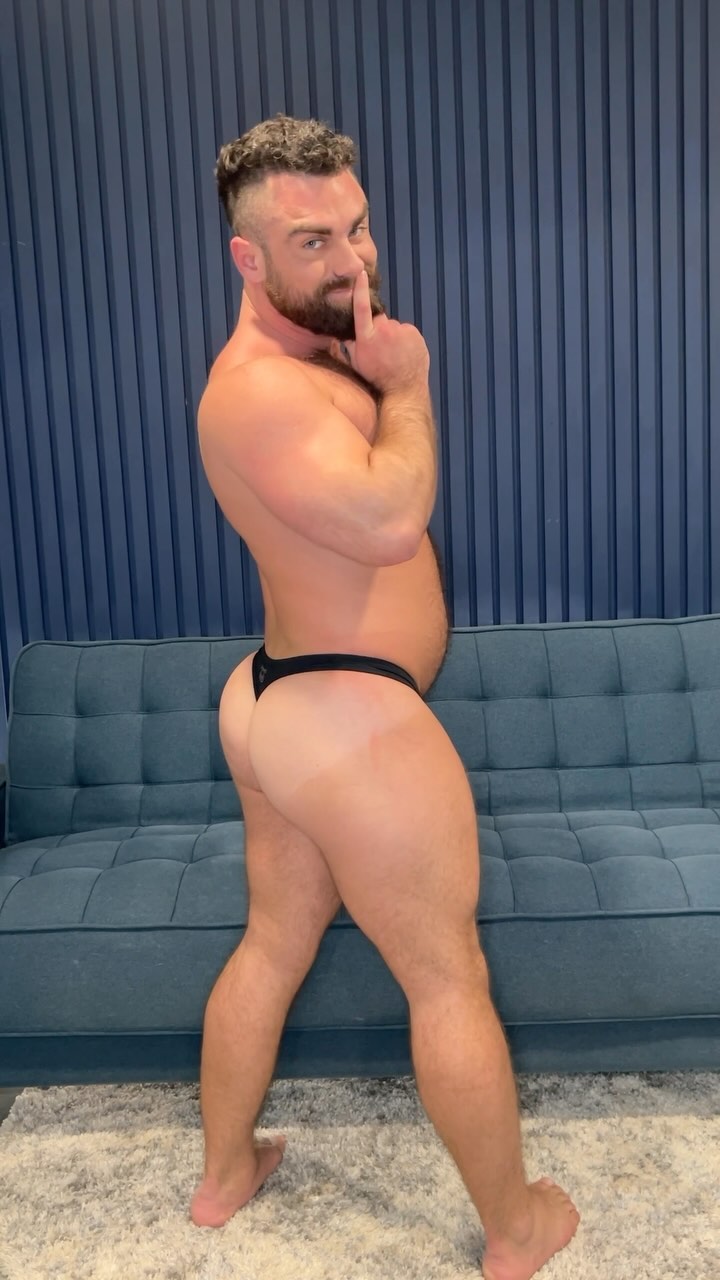 Instagram post by @jon_varak for Nasty Pig. Caption reads: You wanna guess the color of Jon’s favorite Nasty....