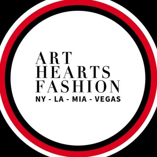 Art Hearts Fashion