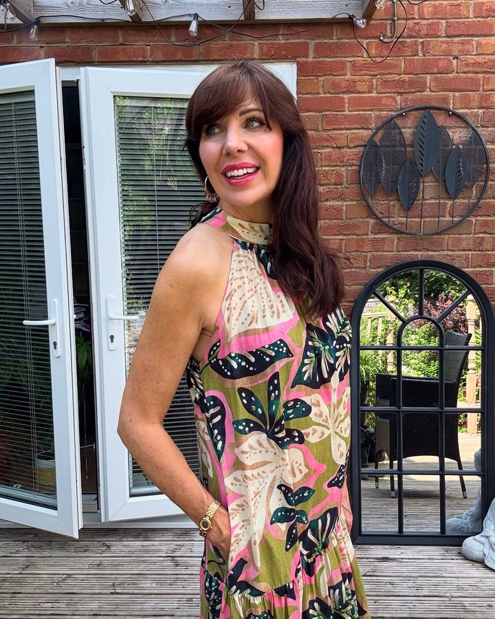 Instagram post by @signaturestylewithceline for Baukjen. Caption reads: [...] certainly been a hot one but this @baukjen....