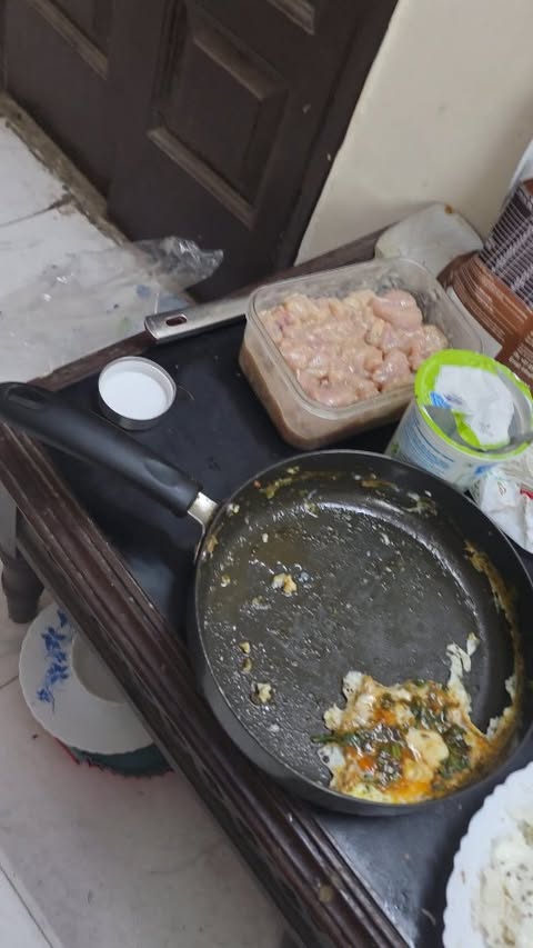 Instagram post by @hitachi_of_bihar for MuscleBlaze. Caption reads: WATCH TILL THE END BROTHER MY DIET BREAKDOWN ORR....