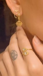 Instagram post by @mahinaalexander for Satya Jewelry. Caption reads: 🧿🪬Since ancient times the hand of hamsa and the....