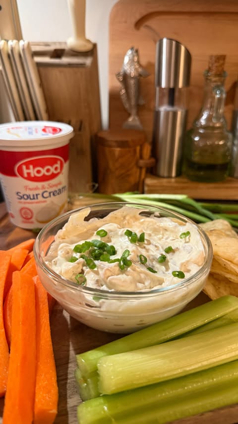 Instagram post by @jesscostantino for Hood. Caption reads: #HoodPartner Sour Cream makes my [...].