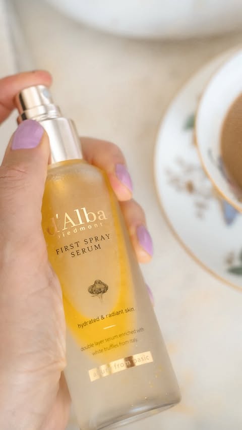Instagram post by @kate_romanoff for d'Alba. Caption reads: I’ve been loving the @dAlba_gloabl First Spray....