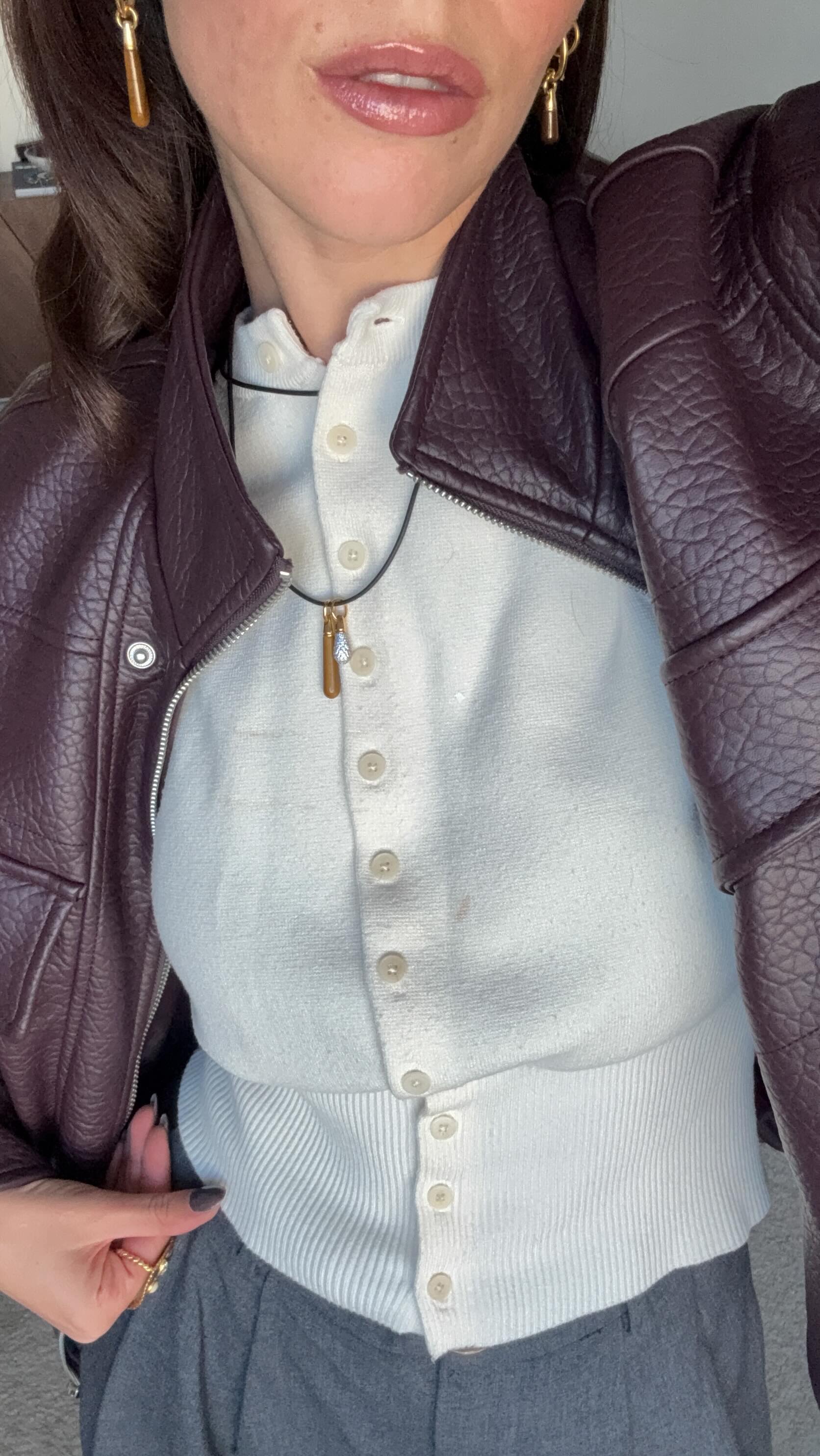 Instagram post by @_ssiana for PDPAOLA. Caption reads: [...] color combinations with Brown matching....