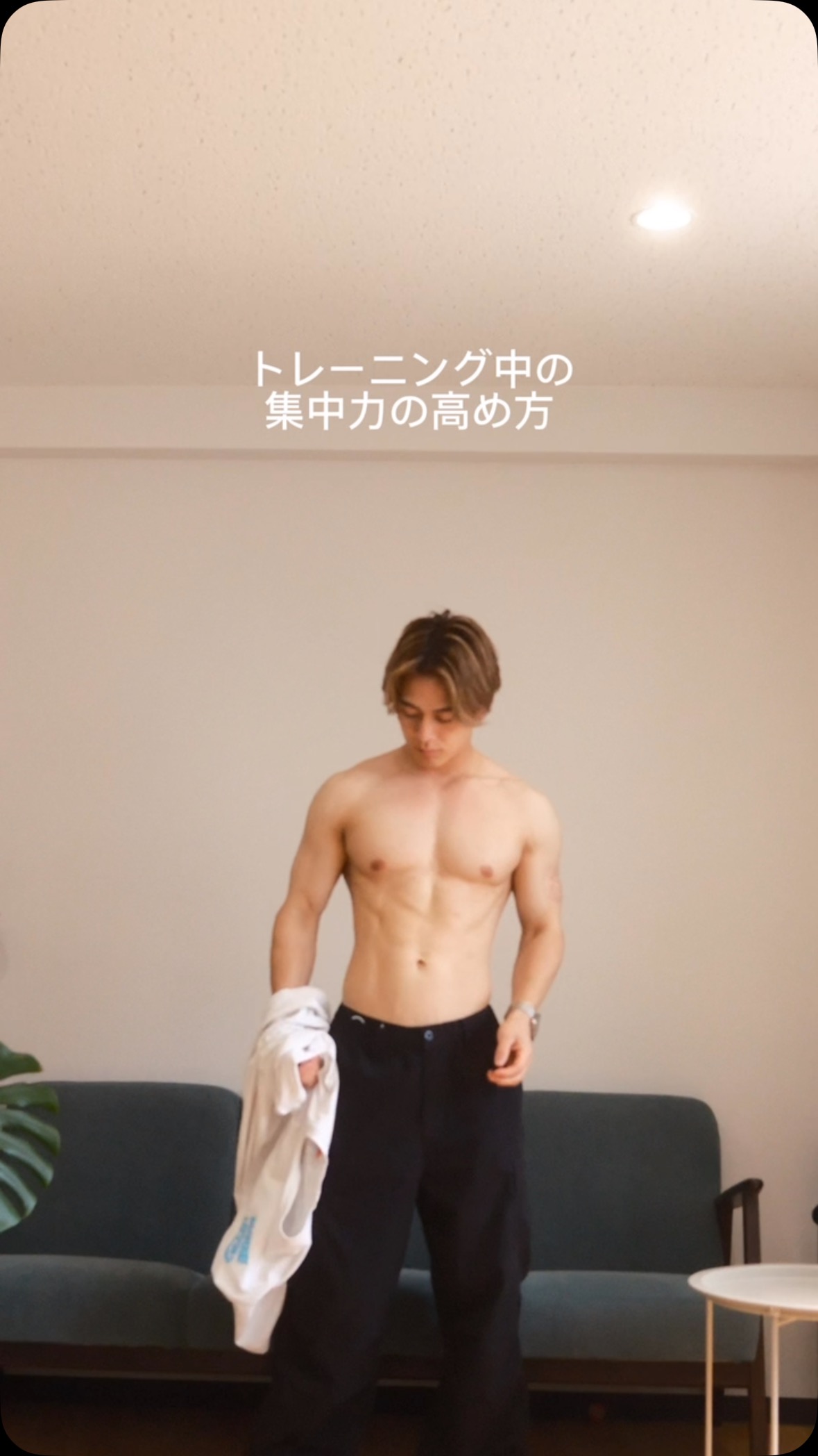 Instagram post by @kaisei_1101 for Jbl. Caption reads: 最近JBLのイヤホン使ってるんだけど、これが普通にめっちゃ良い。
見た目も高級感あってシンプルだし、....