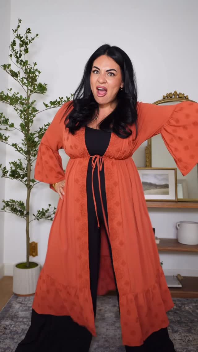 Instagram post by @torii.block for Torrid. Caption reads: EEEEEEEK!!! 🤍💘✨

My favorite thing is to meet....