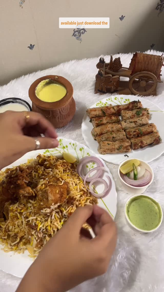 Instagram post by @_p.o.u.l.o.mi._ for Biryani By Kilo. Caption reads: Kolkata folks, your biryani moment is here – time....