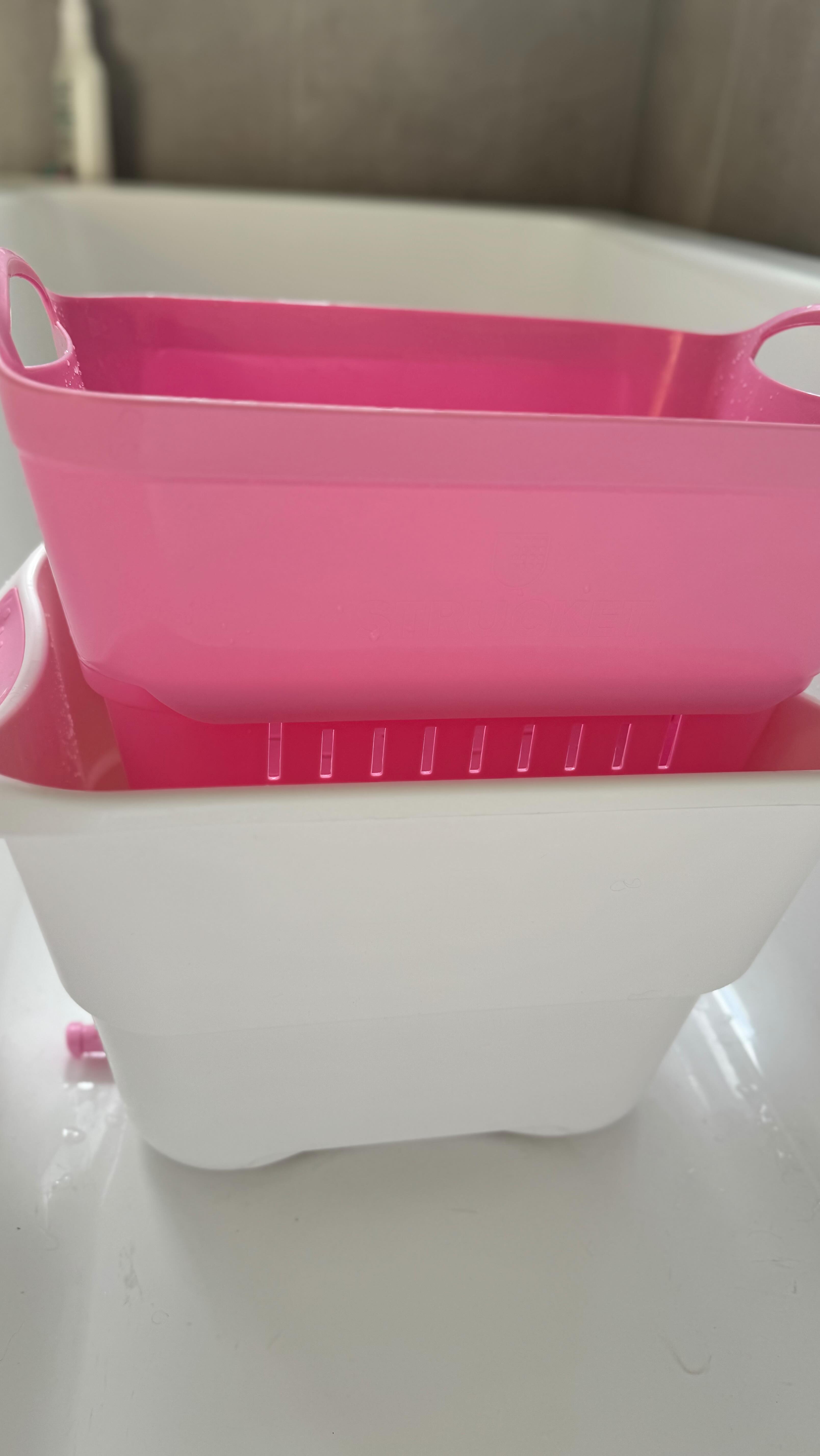 Instagram post by @the.unraveller for Strucket. Caption reads: Here’s how I block using the Strucket! This is so....