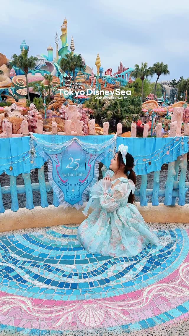 Instagram post by @kimdaoblog for Tokyo Disney Resort. Caption reads: #PR Hosted by Tokyo Disney Resort Tokyo DisneySea....