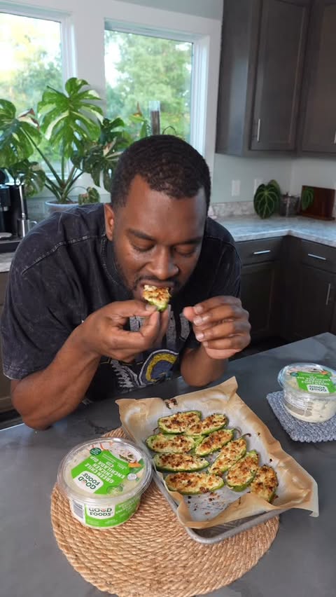 Instagram post by @offthechainwithjoe for Good Foods. Caption reads: Costco has a NEW @goodfoods Green Chile Chicken....
