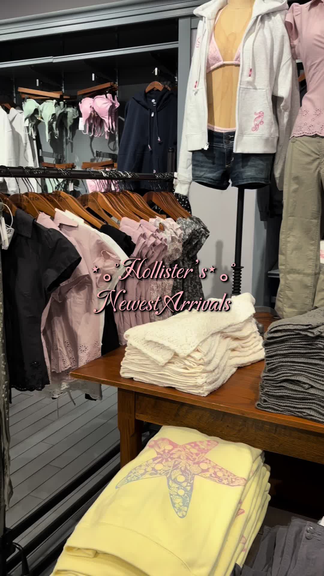 TikTok post by @jellykkelly for hollister. Caption reads: @hollister <3 #hollisterpartner #mustbuy #shopping....