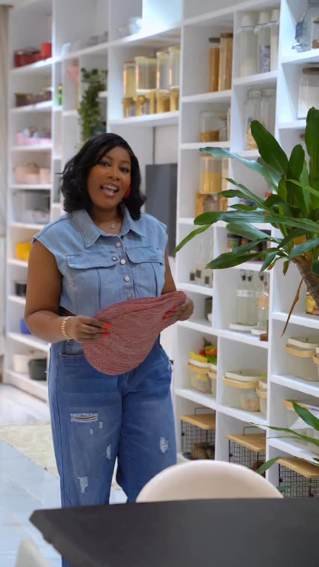 Instagram post by @diaryofakitchenlover for Quaker Oats. Caption reads: Great News Bestiessss! 
Quaker Oats now has a NEW....