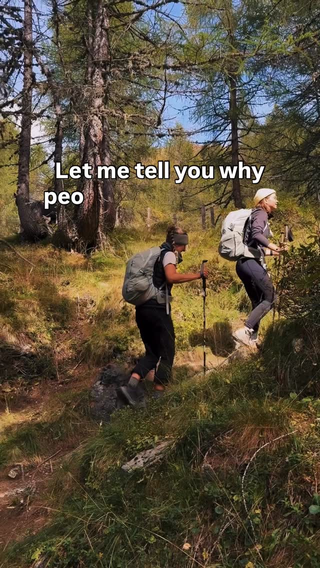 Instagram post by @annaheupel for JACK WOLFSKIN. Caption reads: #hiking #food 😂.