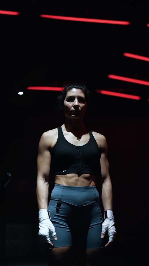 Instagram post by @saracv_ for Hotsuit. Caption reads: “The strength doesn’t come from what you can do,....