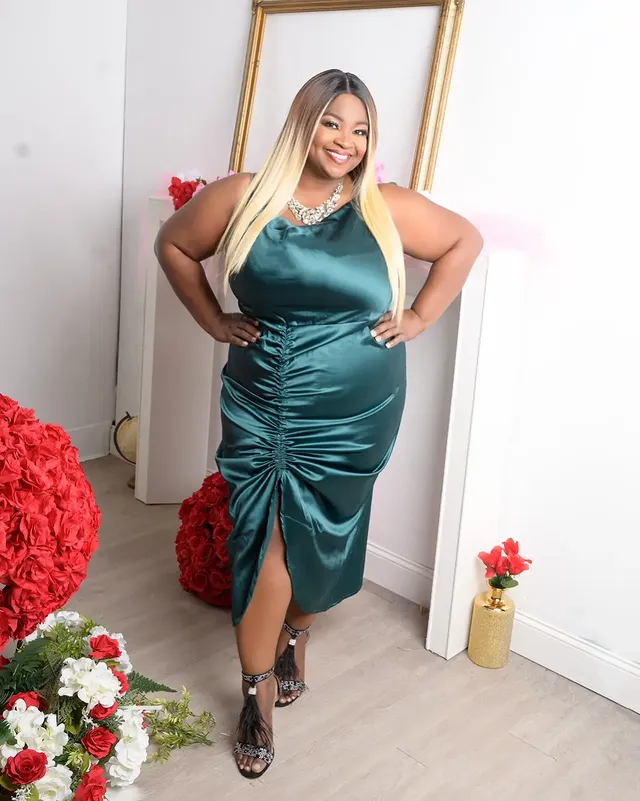 Instagram post by @latoyanicolethemodel for Hanna Nikole. Caption reads: @hannanikoleofficial has the right #valentines....