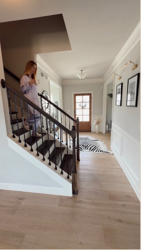 Instagram post by an influencer for Ekouaer Sleepwear. Caption reads: [...] on Amazon ✨ #ekouaer #ekouaersleepwear....