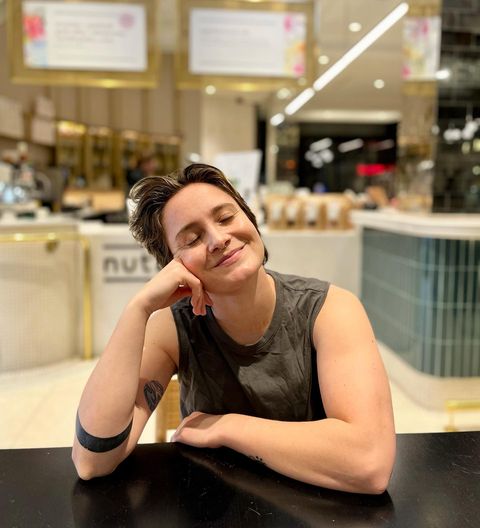 Instagram post by @whatsuplavren for Sweat and Tonic. Caption reads: [...] give it a shot! ☀️ Link to sign up:....